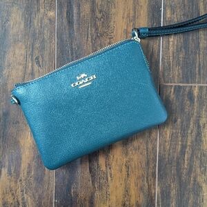 Coach corner wristlet